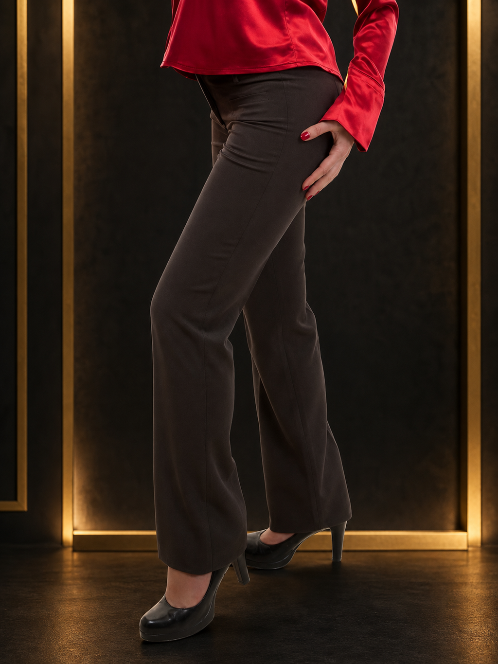 Vikenzo Black two-stretch pants with front pockets comfortable and elegant! – Practical pocket detail – trousers product view 3 of 4